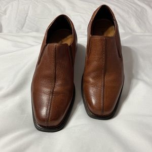 EUC JOHNSTON & MURPHY MEN’S BROWN SHEEPSKIN LEATHER LOAFERS SIZE 8; $35